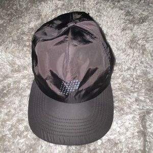 Primitive unstructured hat